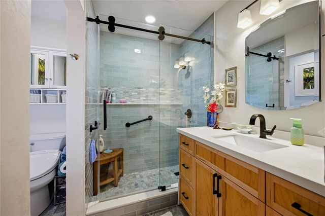 5027 SW 9TH LANE, Gainesville, FL 32607