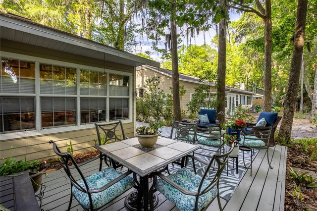 5027 SW 9TH LANE, Gainesville, FL 32607