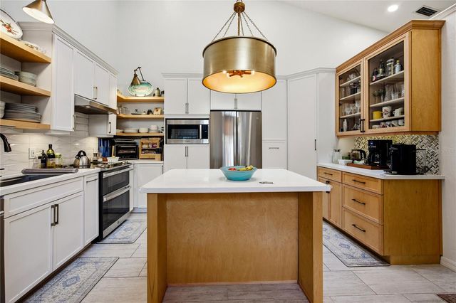 5027 SW 9TH LANE, Gainesville, FL 32607