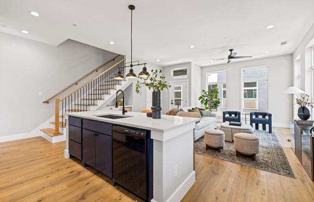 4709 Virginia Avenue 4, Dallas, TX 75204