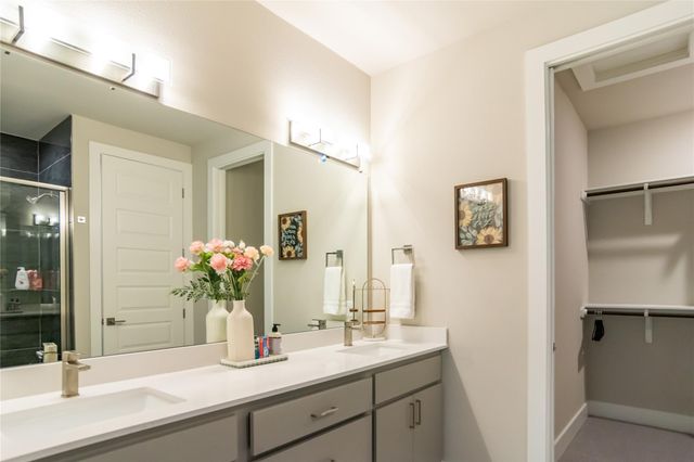 13309 Morris RD 11, Austin, TX 78729