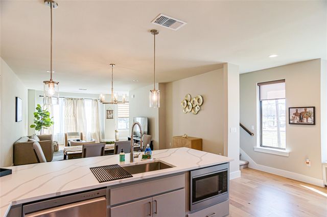 13309 Morris RD 11, Austin, TX 78729
