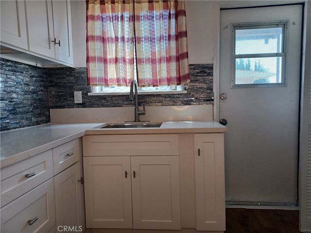 4474 W 60th, Los Angeles, CA 90043