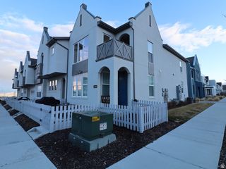 11589 S DORIAN WAY #140, South Jordan, UT 84009