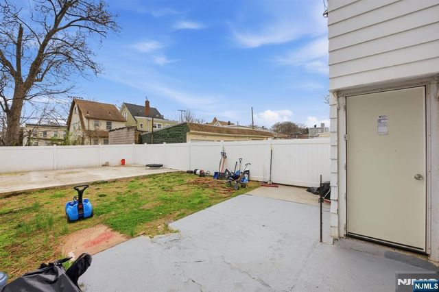 110 Tappan Street, Kearny, NJ 07032