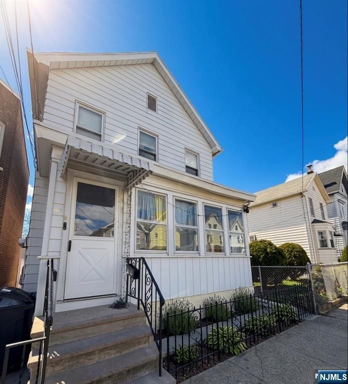 110 Tappan Street, Kearny, NJ 07032