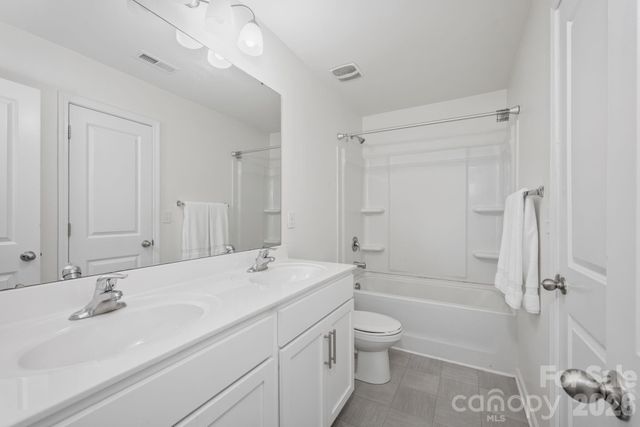 116 Kingsway Drive, Mooresville, NC 28115