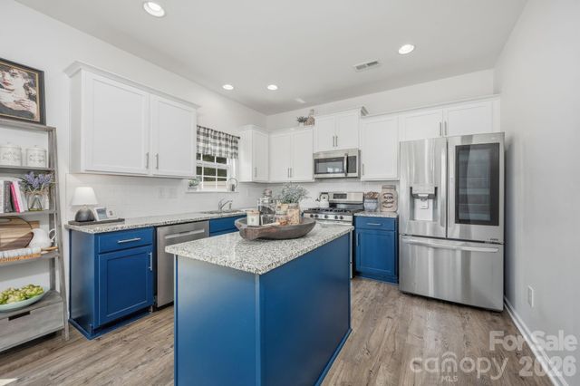 116 Kingsway Drive, Mooresville, NC 28115