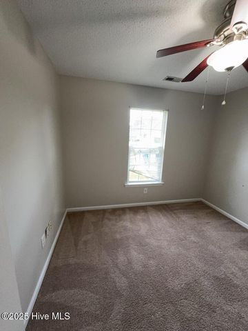 121 Suffolk Circle, Jacksonville, NC 28546