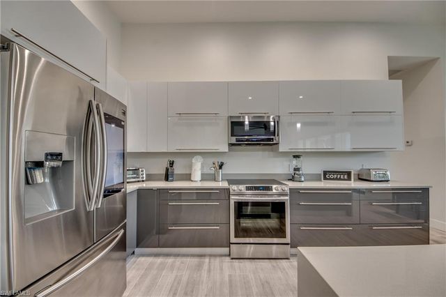 1502 SW 28th ST, Cape Coral, FL 33914