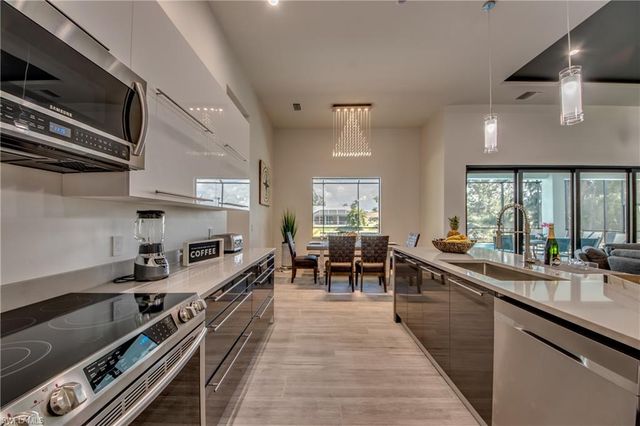 1502 SW 28th ST, Cape Coral, FL 33914