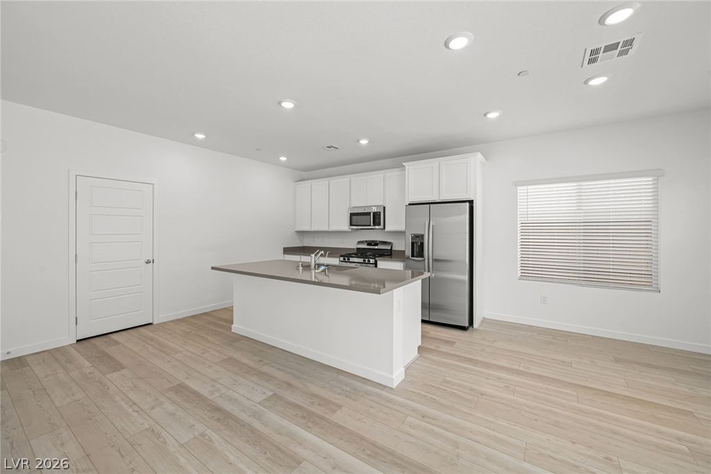 3386 Dancing Waters Street, Las Vegas, NV 89129 — photo 5