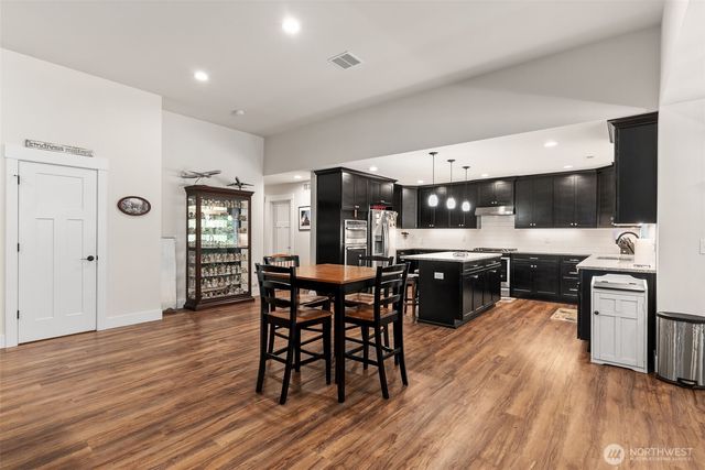 409 Ofarrell Cutoff Road E, Bonney Lake, WA 98391