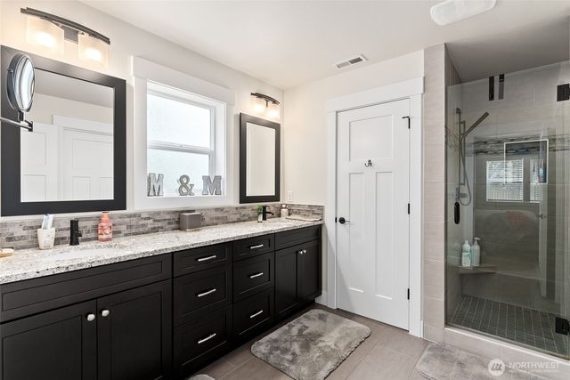 409 Ofarrell Cutoff Road E, Bonney Lake, WA 98391