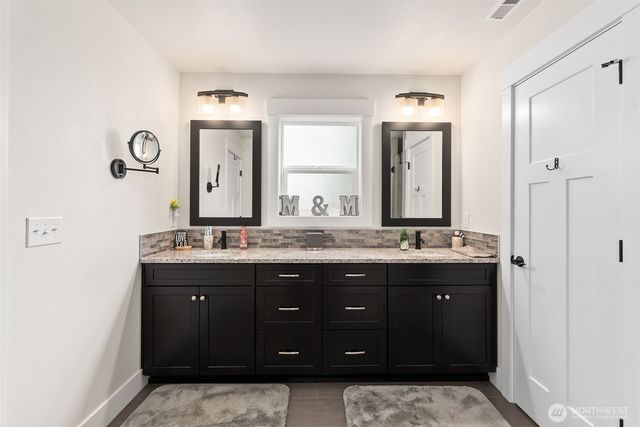 409 Ofarrell Cutoff Road E, Bonney Lake, WA 98391
