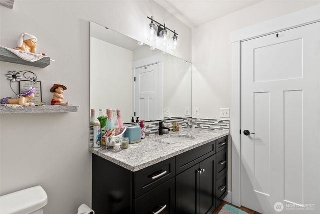 409 Ofarrell Cutoff Road E, Bonney Lake, WA 98391