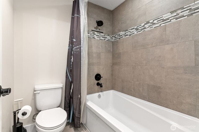 409 Ofarrell Cutoff Road E, Bonney Lake, WA 98391