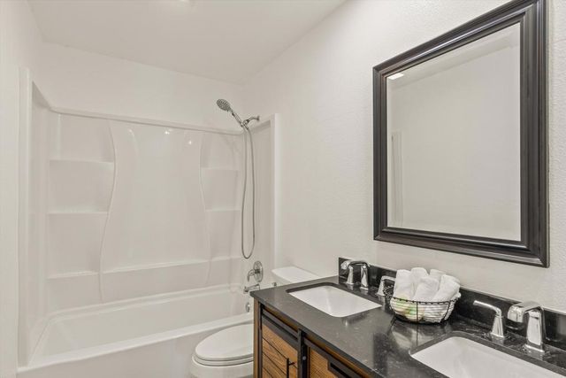 45546 Aladdin Street C202, Indio, CA 92201