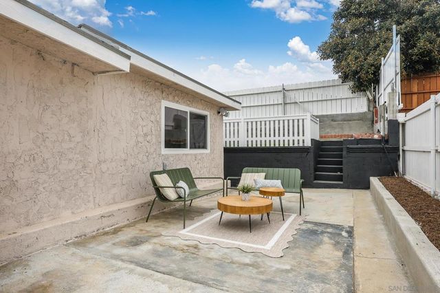 3690 Chanute, San Diego, CA 92154