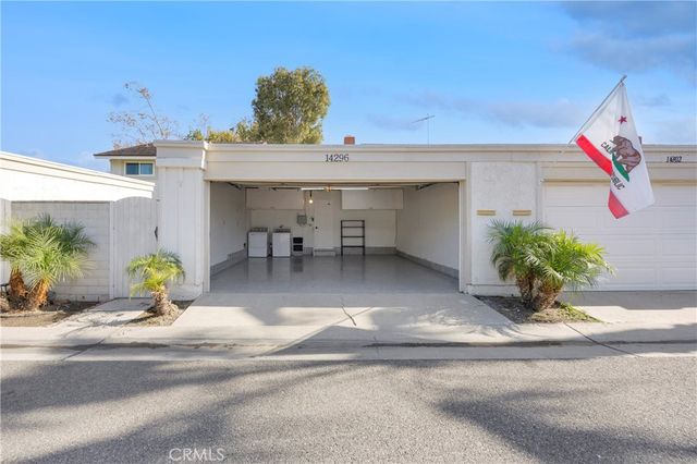 14296 Suffolk, Westminster, CA 92683