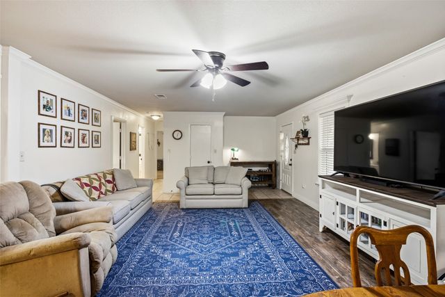 241 County Road 3689, Paradise, TX 76073