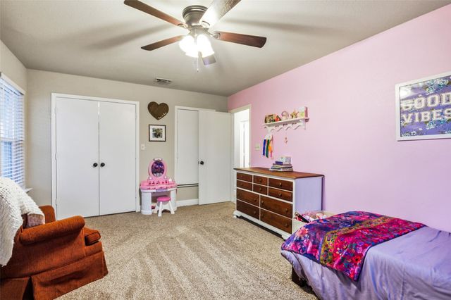 241 County Road 3689, Paradise, TX 76073