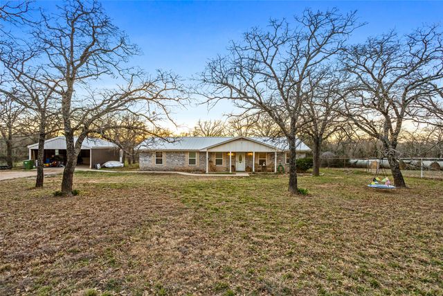 241 County Road 3689, Paradise, TX 76073