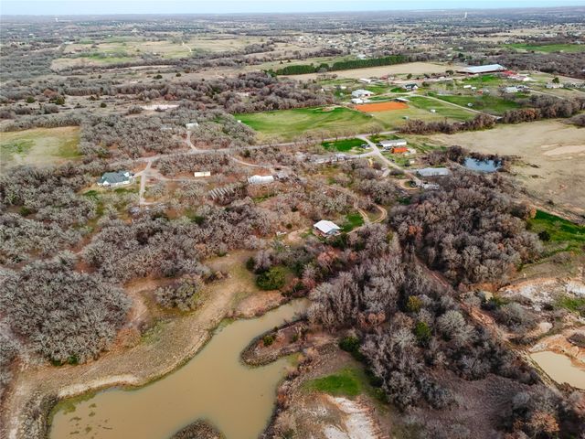 241 County Road 3689, Paradise, TX 76073
