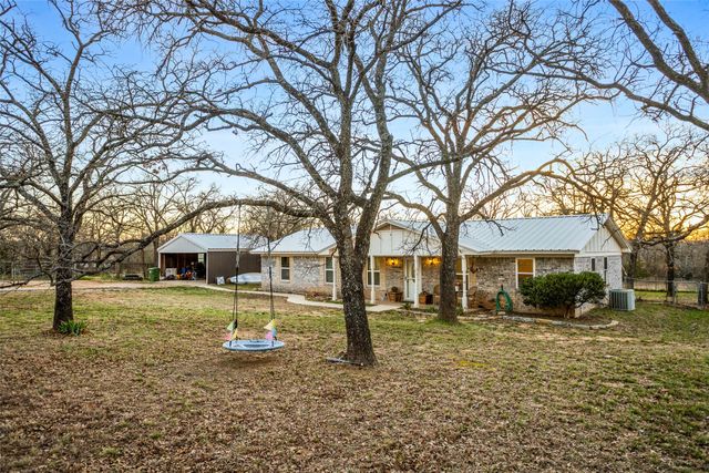 241 County Road 3689, Paradise, TX 76073