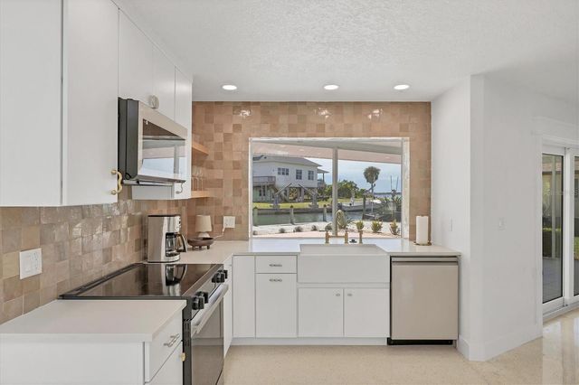 1915 PENNSYLVANIA AVENUE, Englewood, FL 34224