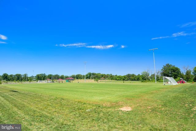 22595 WILLINGTON SQ, Ashburn, VA 20148