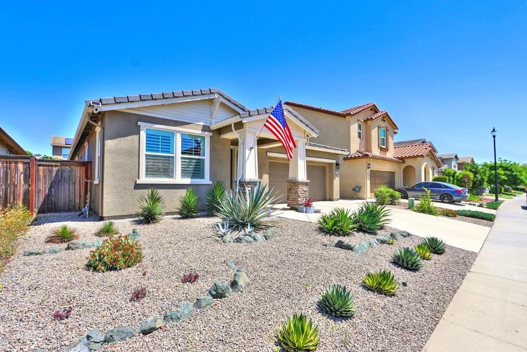 4145 Hydra Cir, Roseville, CA 95747