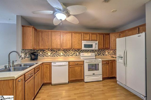 43 Birdsong Lane, Taylors, SC 29687