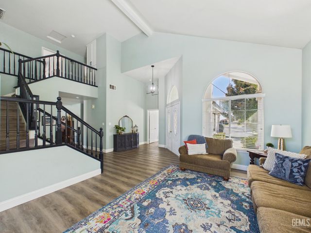 12000 Stonington Street, Bakersfield, CA 93312
