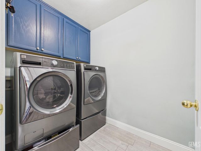 12000 Stonington Street, Bakersfield, CA 93312