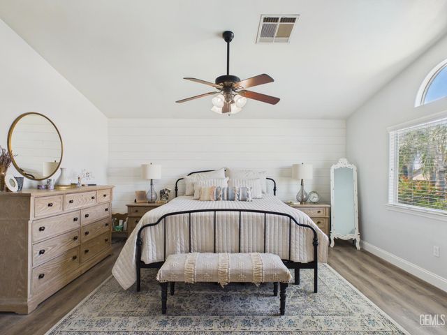 12000 Stonington Street, Bakersfield, CA 93312
