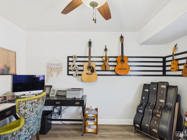 12000 Stonington Street, Bakersfield, CA 93312