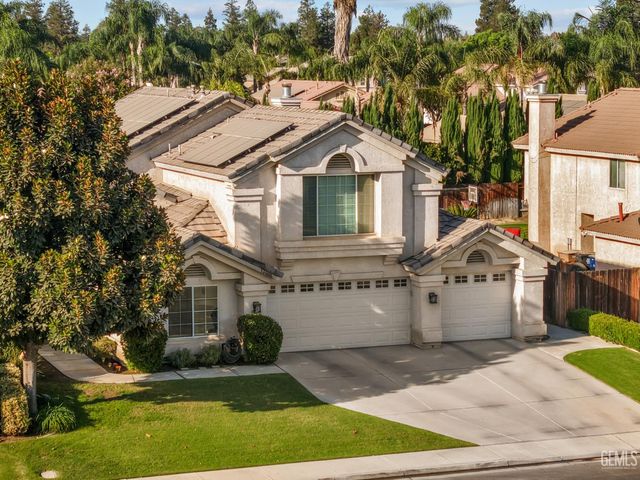 12000 Stonington Street, Bakersfield, CA 93312
