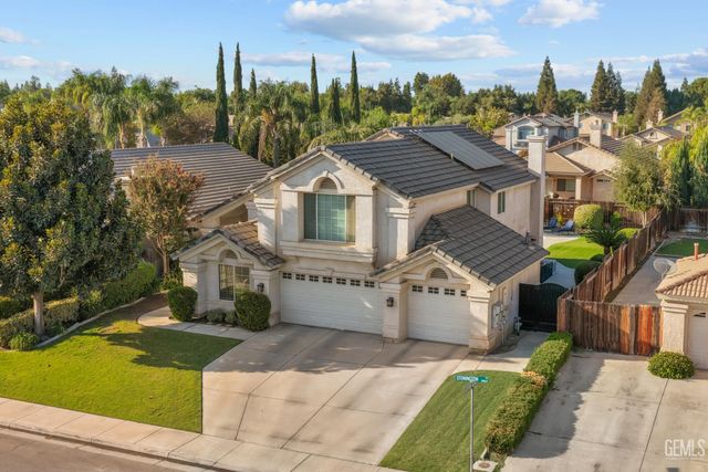 12000 Stonington Street, Bakersfield, CA 93312