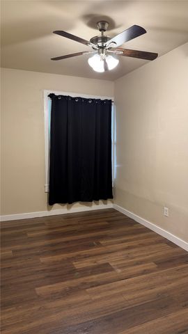 5208 E side Avenue 1, Dallas, TX 75214