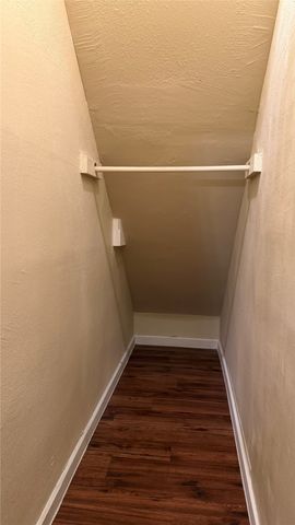 5208 E side Avenue 1, Dallas, TX 75214
