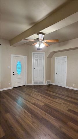 5208 E side Avenue 1, Dallas, TX 75214