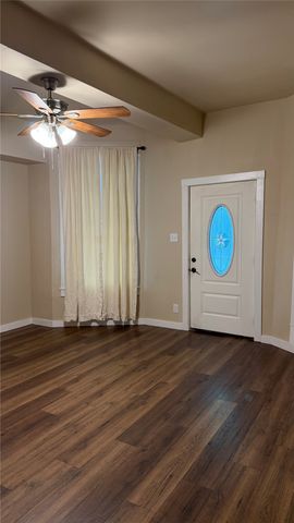 5208 E side Avenue 1, Dallas, TX 75214
