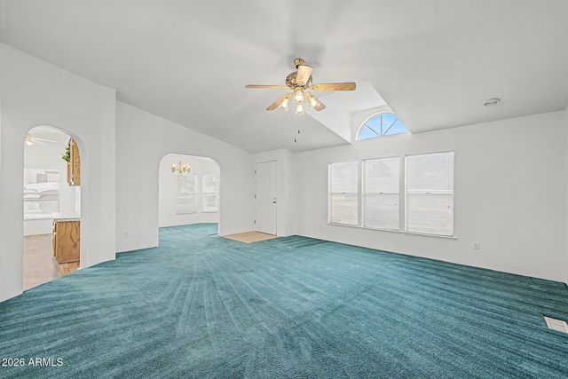 9752 E EMPRESS Avenue, Mesa, AZ 85208