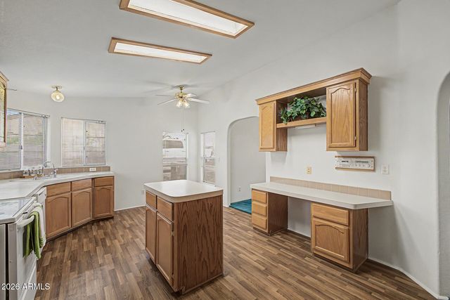 9752 E EMPRESS Avenue, Mesa, AZ 85208