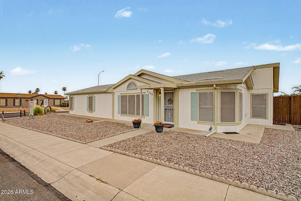 9752 E EMPRESS Avenue, Mesa, AZ 85208