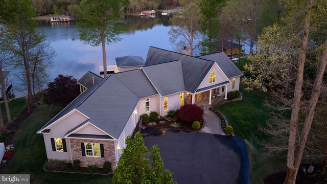 544 ARK AVE, Bumpass, VA 23024