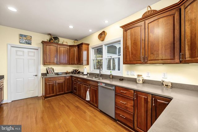 544 ARK AVE, Bumpass, VA 23024