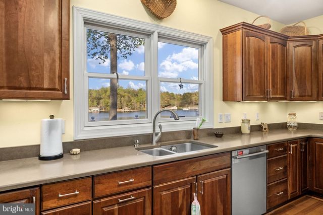 544 ARK AVE, Bumpass, VA 23024