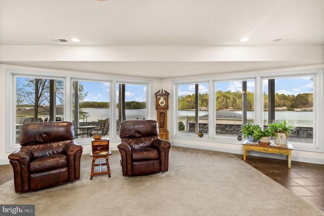 544 ARK AVE, Bumpass, VA 23024